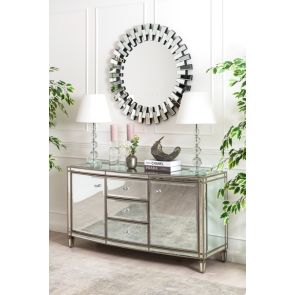 Antoinette Sideboard i Härdat Glas