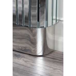 Anastasia, Mirrored Radiator Cover